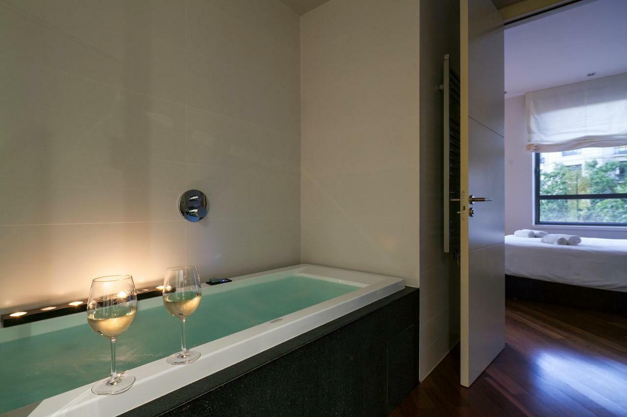Uma Suites Passeig De Gracia 16 برشلونة المظهر الخارجي الصورة
